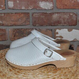 Perforated White Leather Wooden Clog Mule Shoes With Heel Strap Made in Italy 40